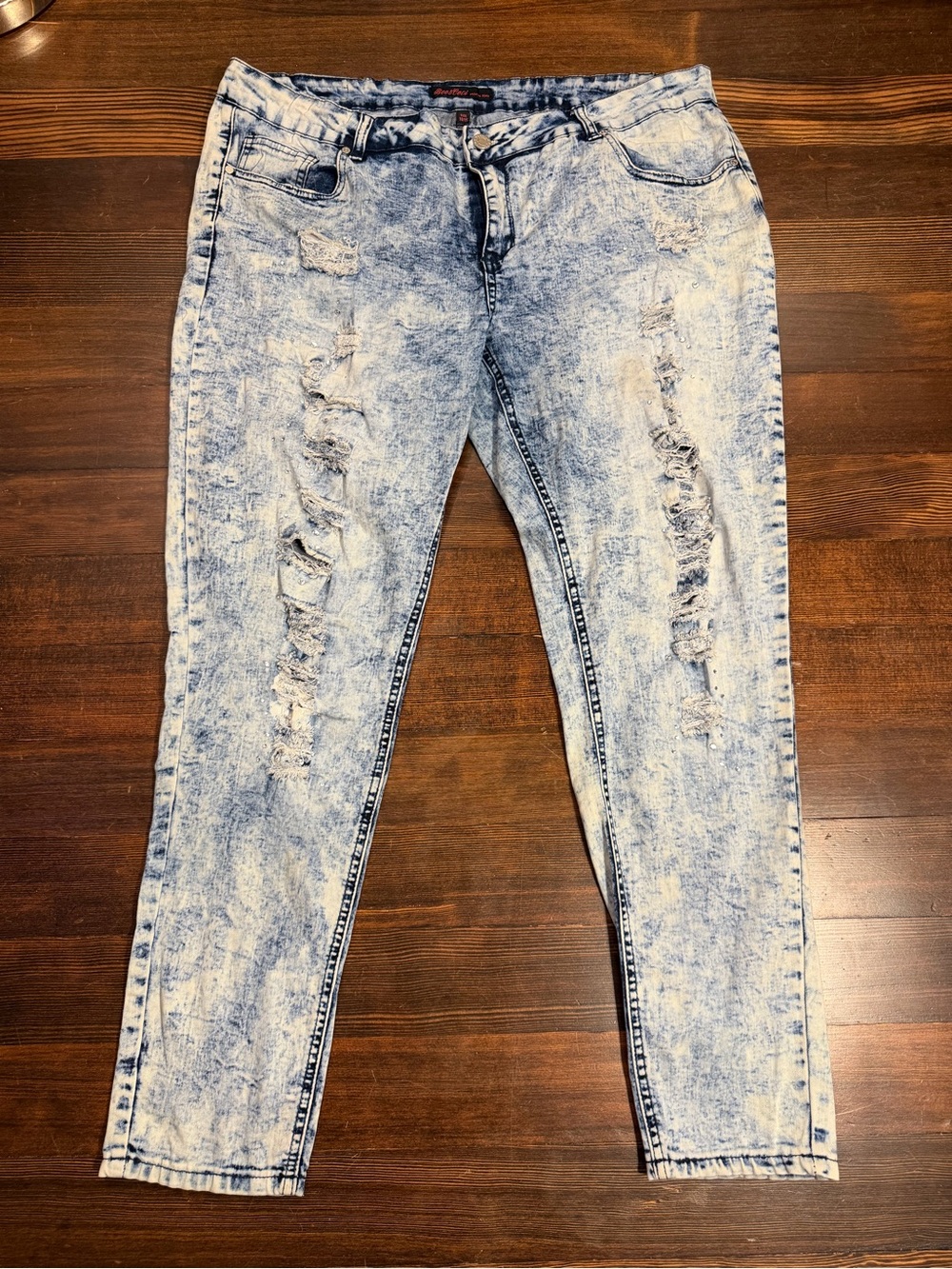 Women’s Acid Wash Distressed Skinny Jeans - Light Blue